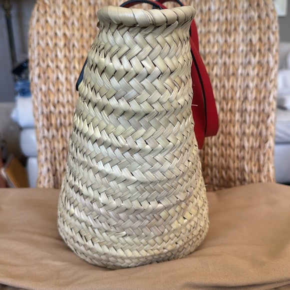 New Christian Louboutin Loubishore Wicker Summer Tote - Picture 4 of 16